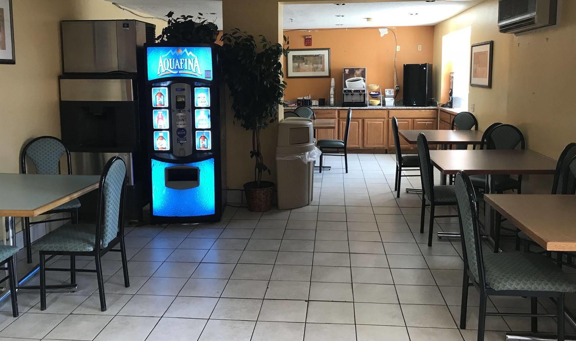 וויליאמסוויל Best Western Buffalo Inn & Suites מראה חיצוני תמונה